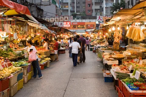 Street Vendors Market