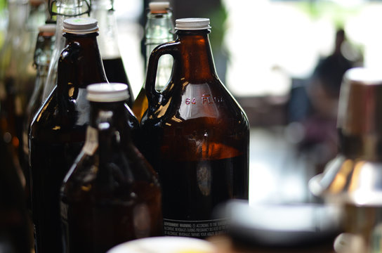 Glass Growlers Market