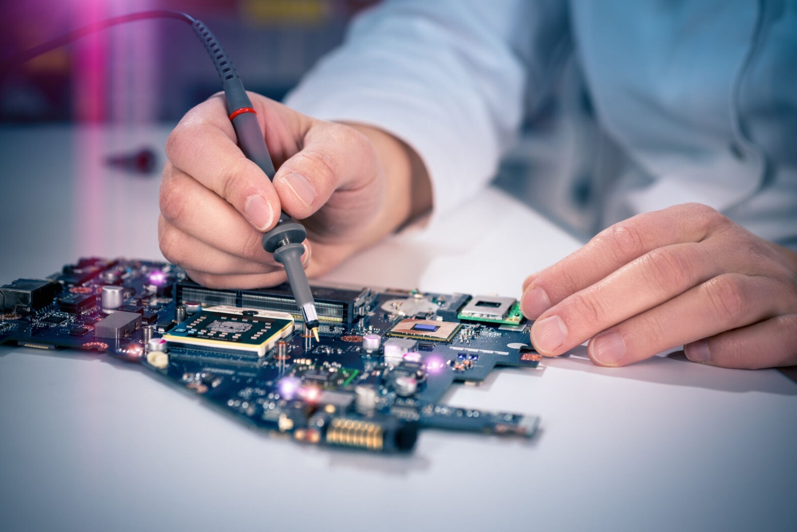 Electronic Manufacturing Services Market