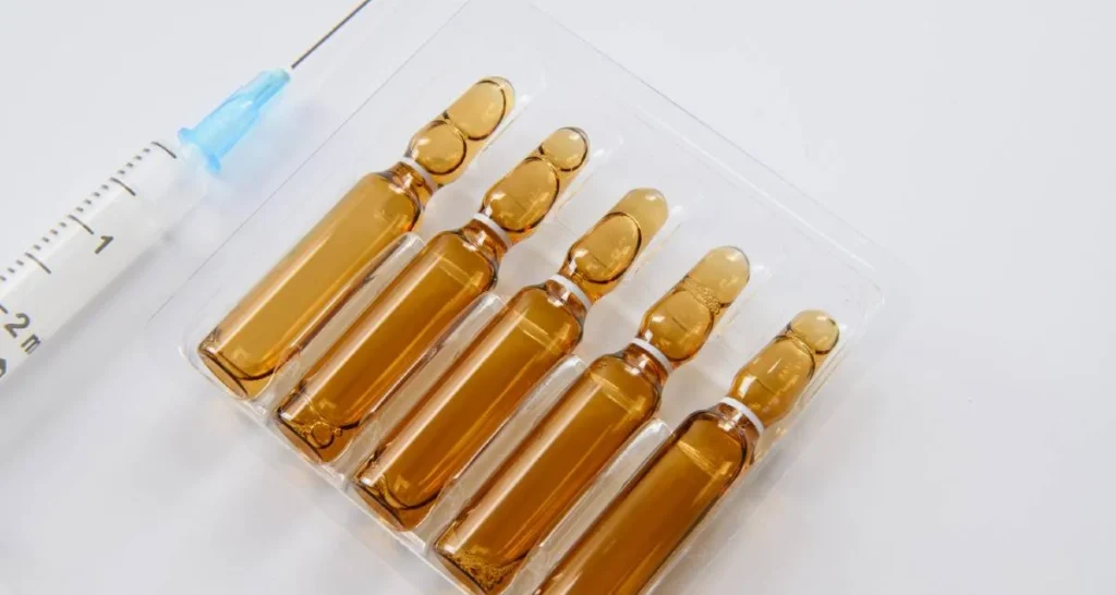 plastic vials and ampoules market