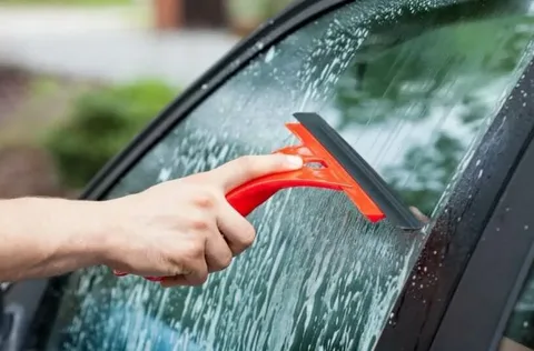 Automotive glass cleaner Market