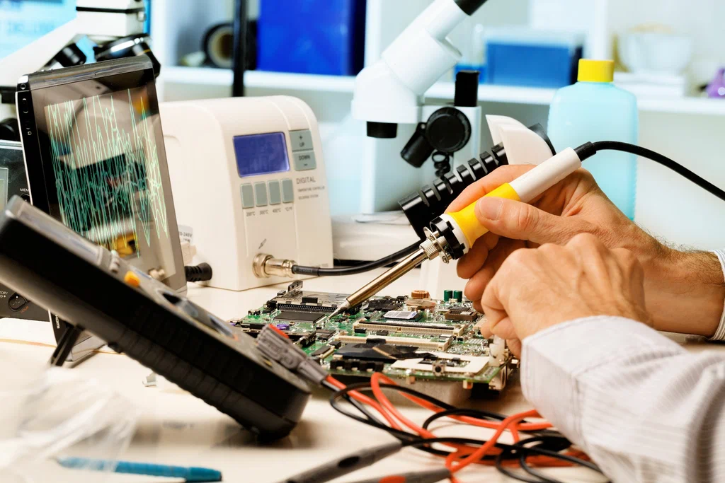 Electronic Equipment Repair Service Market